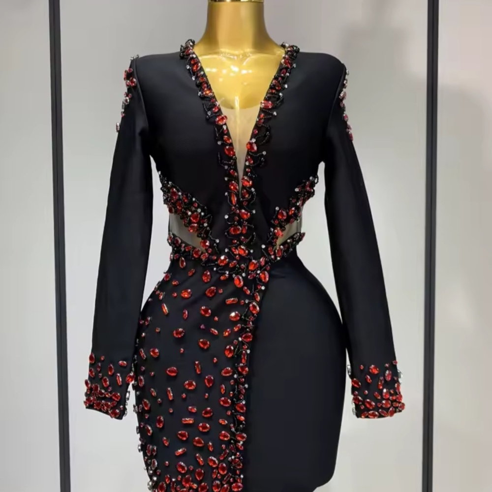 Elegant Black Dress with Red Embellishments - Picture 2 of 6